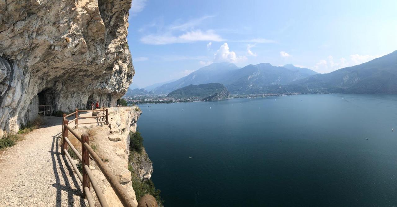 North Lake Riva Apartment, Steps From The Garda Lake Dış mekan fotoğraf
