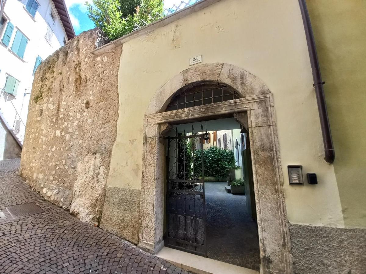 North Lake Riva Apartment, Steps From The Garda Lake Dış mekan fotoğraf