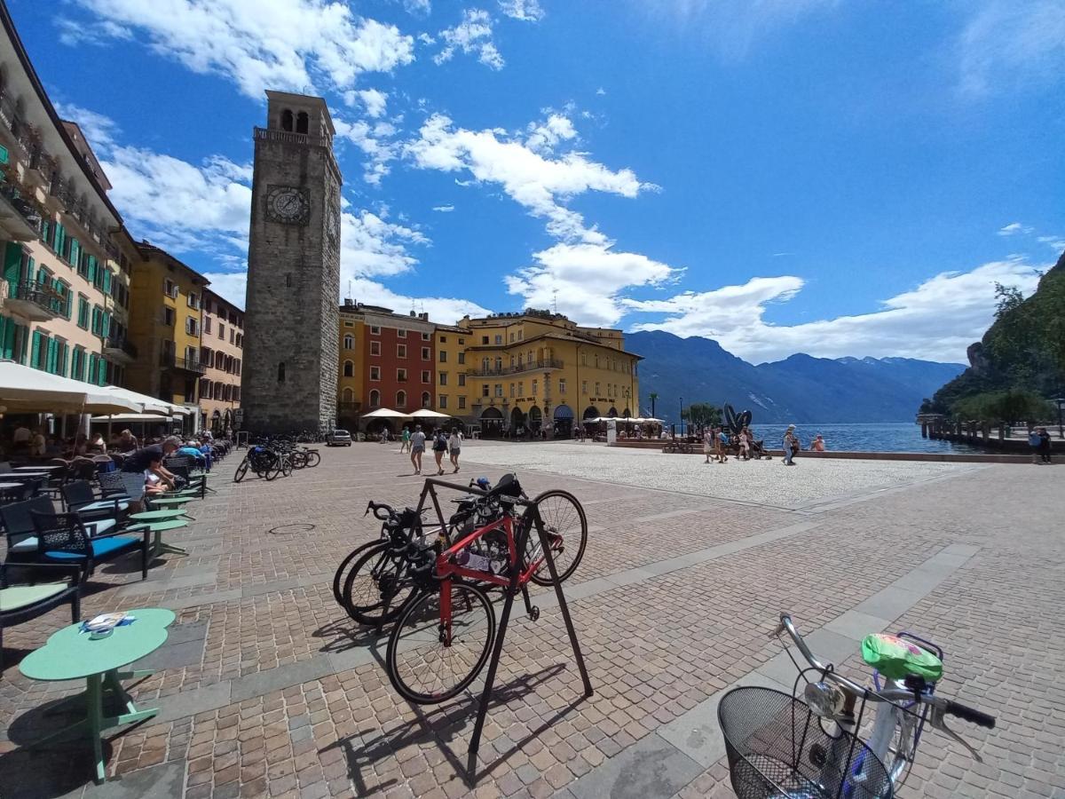 North Lake Riva Apartment, Steps From The Garda Lake Dış mekan fotoğraf