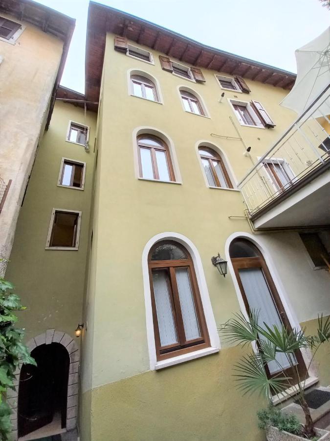 North Lake Riva Apartment, Steps From The Garda Lake Dış mekan fotoğraf